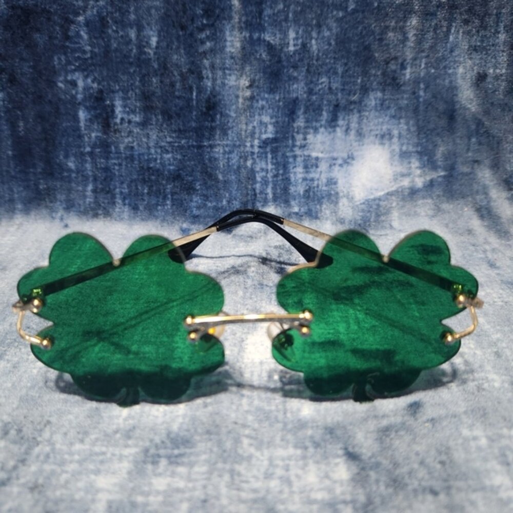 Emerald Clover Sunglasses Like New Green.